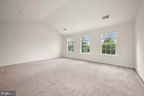 Living - 18306 Bubbling Spring Ter, Boyds, MD 20841 photo 15 of 16