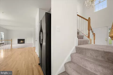Entry Way - 18306 Bubbling Spring Ter, Boyds, MD 20841 photo 5 of 10