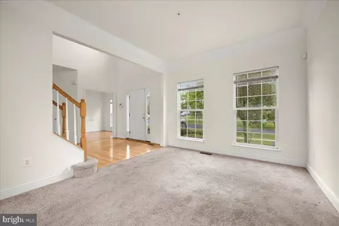 Living - 18306 Bubbling Spring Ter, Boyds, MD 20841 photo 2 of 16