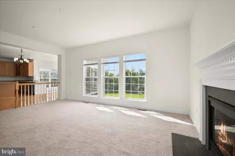 Living - 18306 Bubbling Spring Ter, Boyds, MD 20841 photo 11 of 16