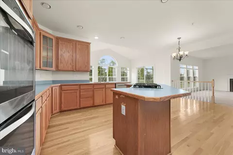 Kitchen - 18306 Bubbling Spring Ter, Boyds, MD 20841 photo 1 of 7