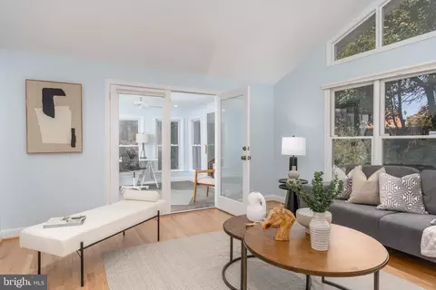 1909 August Dr, Silver Spring, MD 20902 photo 16