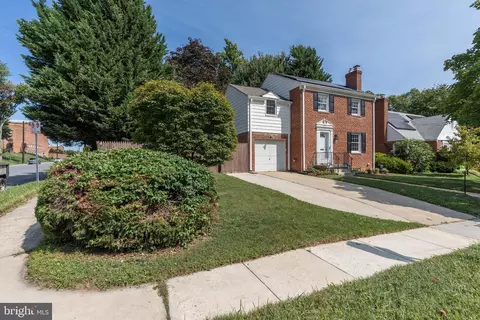 1909 August Dr, Silver Spring, MD 20902 photo 3