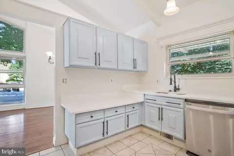 Kitchen - 3578 Gleneagles Dr #33-A, Silver Spring, MD 20906 photo 1 of 2