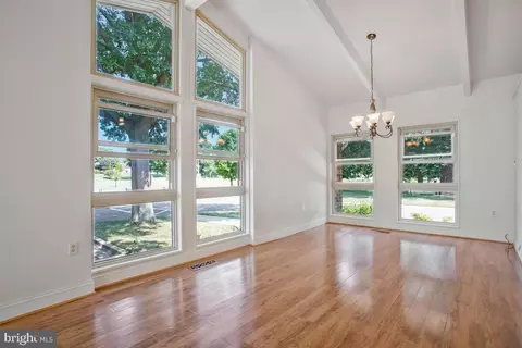 Living - 3578 Gleneagles Dr #33-A, Silver Spring, MD 20906 photo 4 of 5