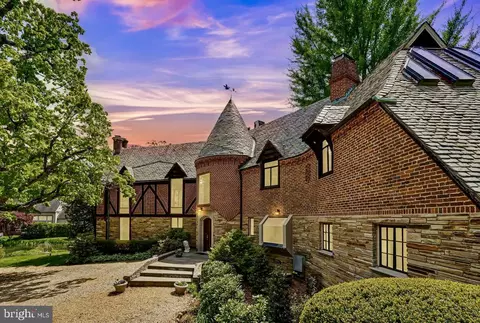 5908 Bradley Blvd, Bethesda, MD 20814