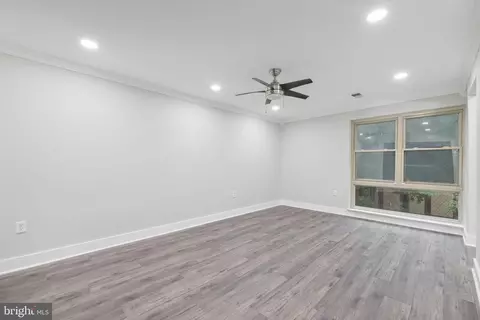 2202 Greenery Ln #202, Silver Spring, MD 20906 photo 8