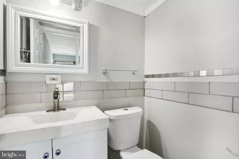 2202 Greenery Ln #202, Silver Spring, MD 20906 photo 26