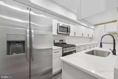 2202 Greenery Ln #202, Silver Spring, MD 20906 photo 16