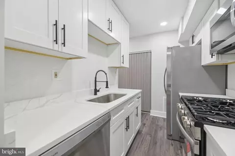 2202 Greenery Ln #202, Silver Spring, MD 20906 photo 15