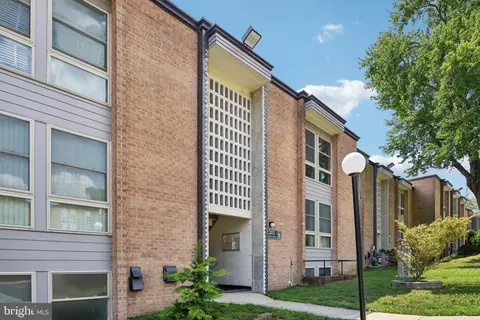 2202 Greenery Ln #202, Silver Spring, MD 20906 photo 4