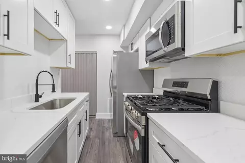 2202 Greenery Ln #202, Silver Spring, MD 20906 photo 14