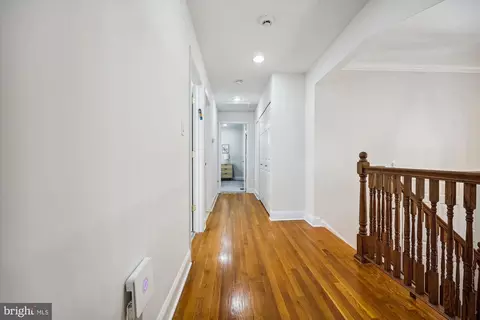 Entry Way - 800 Hillsboro Dr, Silver Spring, MD 20902 photo 4 of 5