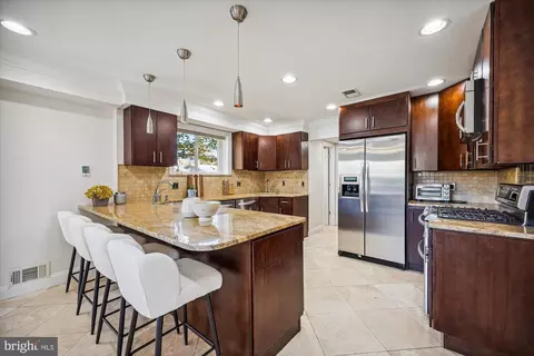 Kitchen - 800 Hillsboro Dr, Silver Spring, MD 20902 photo 2 of 3