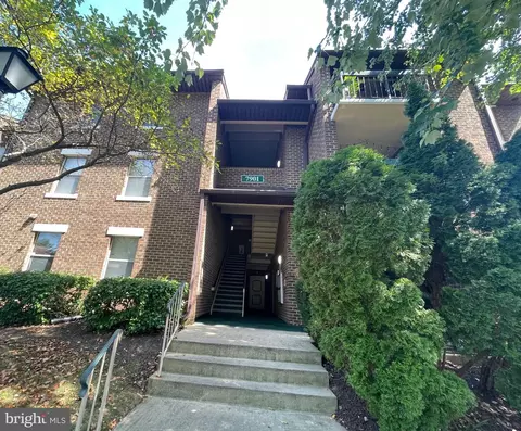 7901 Coriander Dr #302, Gaithersburg, MD 20879