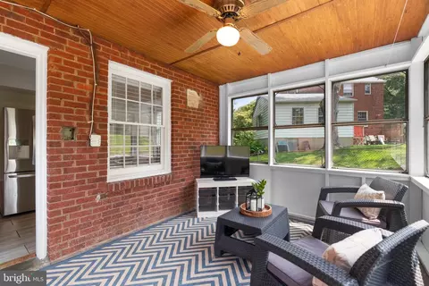 Exterior - 11702 Broadview Rd, Silver Spring, MD 20902 photo 3 of 4
