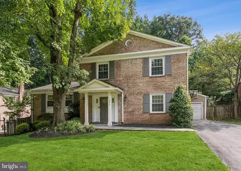 1235 Derbyshire Rd, Potomac, MD 20854