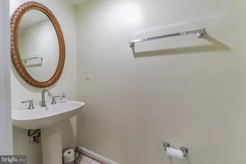 1661 Nordic Hill Cir, Silver Spring, MD 20906 photo 11