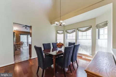 1661 Nordic Hill Cir, Silver Spring, MD 20906 photo 5