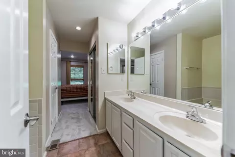 1661 Nordic Hill Cir, Silver Spring, MD 20906 photo 15