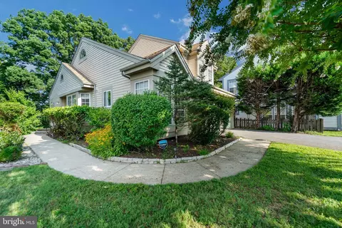 1661 Nordic Hill Cir, Silver Spring, MD 20906 photo 2