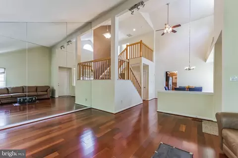 1661 Nordic Hill Cir, Silver Spring, MD 20906 photo 3