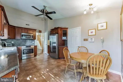 1661 Nordic Hill Cir, Silver Spring, MD 20906 photo 10