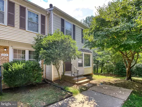 1715 Logmill Ln, Gaithersburg, MD 20879