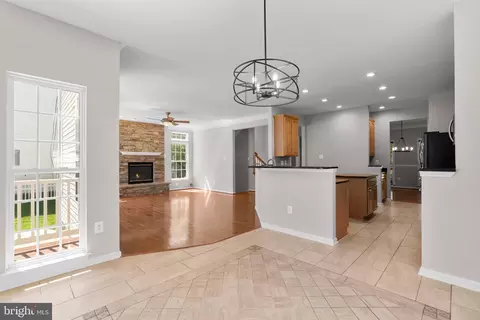 18409 Crestmount Rd, Boyds, MD 20841 photo 16