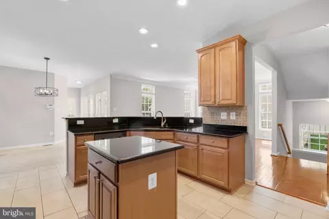 18409 Crestmount Rd, Boyds, MD 20841 photo 8