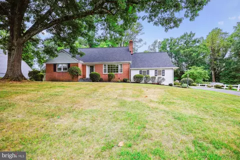 3009 Greencastle Rd, Burtonsville, MD 20866