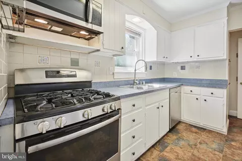 1012 Roswell Dr, Silver Spring, MD 20901 photo 8