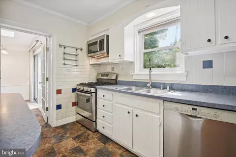 1012 Roswell Dr, Silver Spring, MD 20901 photo 7