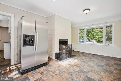 1012 Roswell Dr, Silver Spring, MD 20901 photo 10