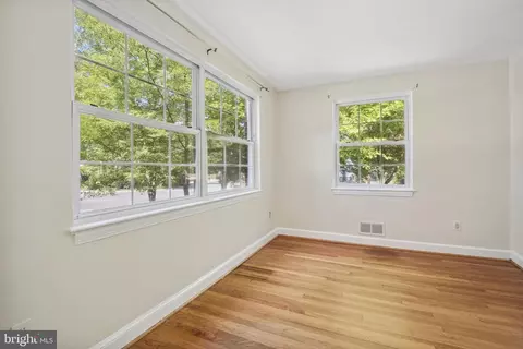 1012 Roswell Dr, Silver Spring, MD 20901 photo 12