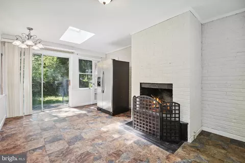 1012 Roswell Dr, Silver Spring, MD 20901 photo 11
