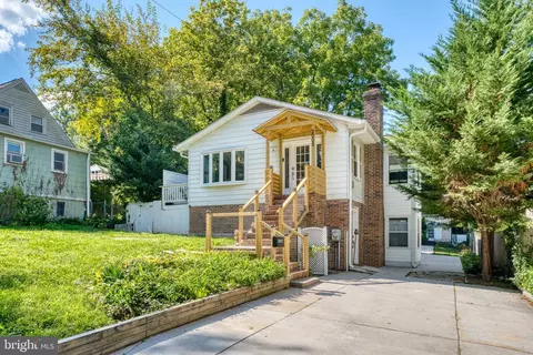 2005 Grace Church Rd, Silver Spring, MD 20910