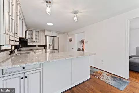 Kitchen - 2005 Grace Church Rd, Silver Spring, MD 20910 photo 2 of 5