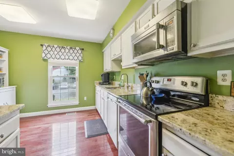 Kitchen - 3247 Saint Augustine Ct, Olney, MD 20832 photo 2 of 2