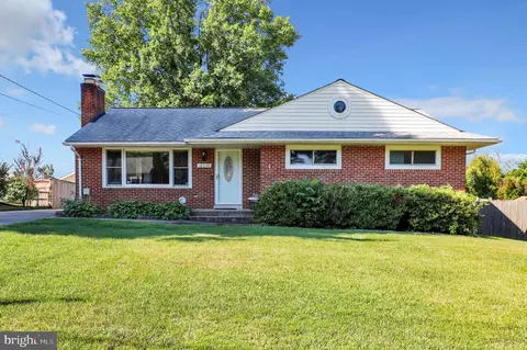 16520 Walnut Hill Rd, Gaithersburg, MD 20877