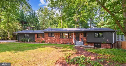 7905 Carteret Rd, Bethesda, MD 20817