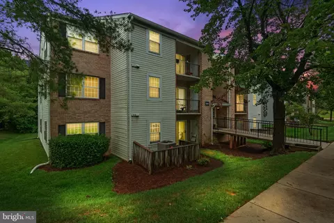 8205 Whispering Oaks Way #204, Gaithersburg, MD 20879
