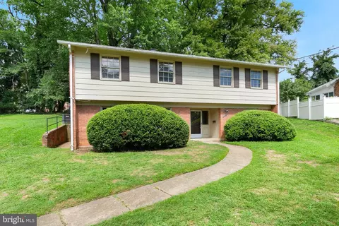 9402 Curran Rd, Silver Spring, MD 20901 photo 2