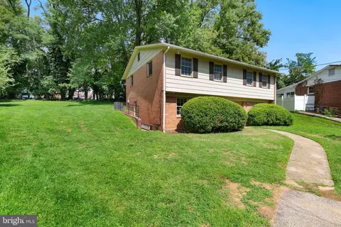 9402 Curran Rd, Silver Spring, MD 20901 photo 4