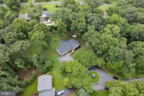 6700 Farcroft Ter, Gaithersburg, MD 20882