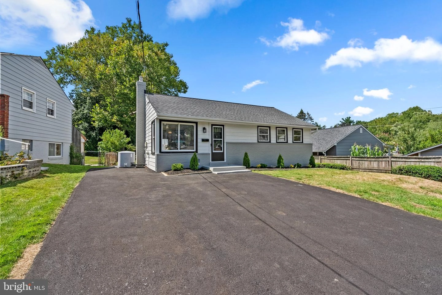 11604 Newport Mill Rd, Silver Spring, MD 20902 photo 2