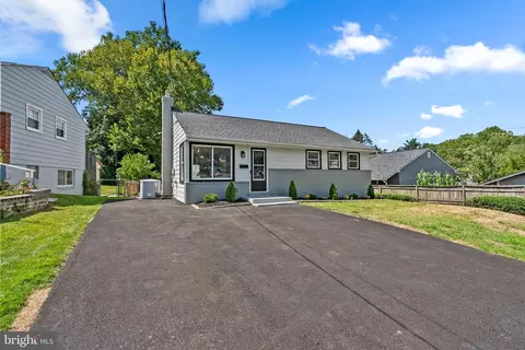11604 Newport Mill Rd, Silver Spring, MD 20902 photo 2