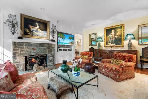 Living - 11217 River View Dr, Potomac, MD 20854 photo 1 of 11