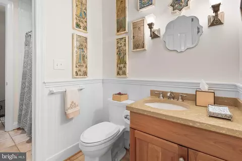 Bath - 11217 River View Dr, Potomac, MD 20854 photo 2 of 7