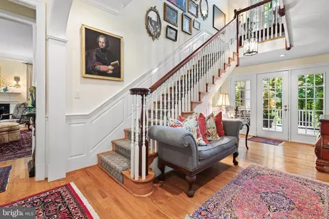 Entry Way - 11217 River View Dr, Potomac, MD 20854 photo 5 of 15
